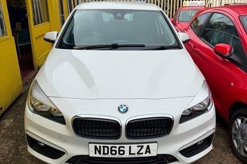 White Used 2016 BMW 216 Active Tourer Performance MPV | £6,995 (Fair price) - Image 1/1