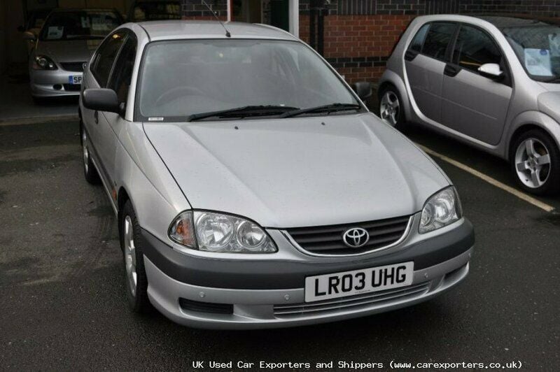 Used Toyota Avensis 127 HP (93 kW) 2003 Hatchback
