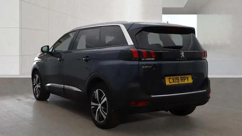 Used Peugeot 5008 Allure 130 HP (95 kW) 2019 SUV