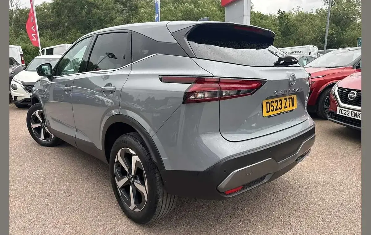 Used Nissan Qashqai N-Connecta 138 HP (101 kW) 2023 Grey SUV