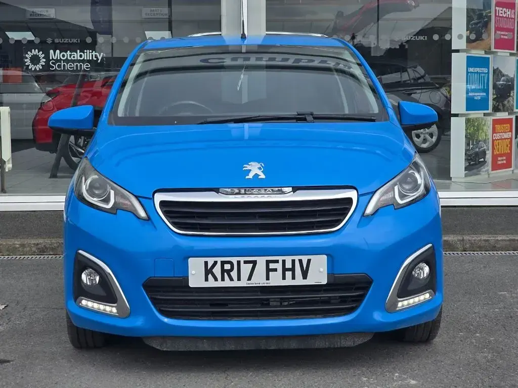 Used Peugeot 108 Allure 82 HP (60 kW) 2017 Blue Hatchback