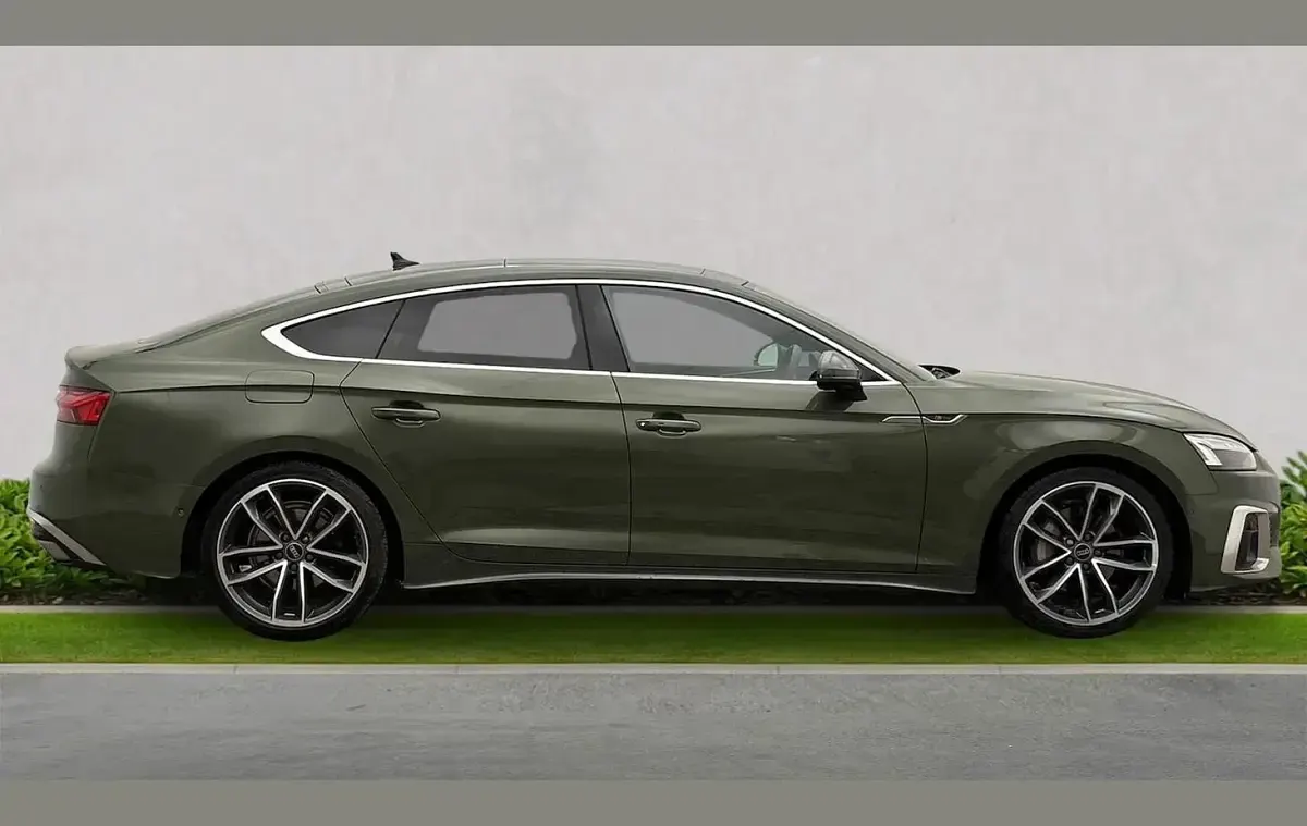 Used Audi A5 S-Line 200 HP (147 kW) 2024 Green Hatchback