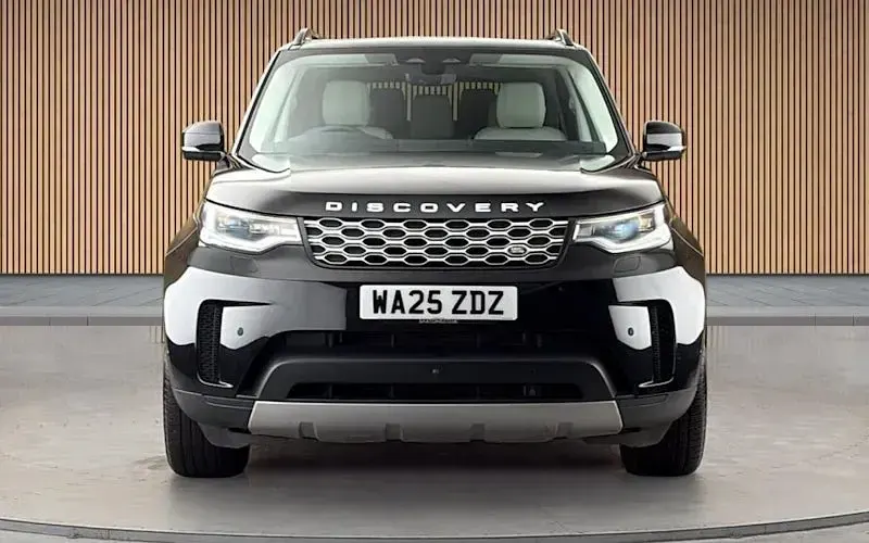 Used Land Rover Discovery 5 S 349 HP (256 kW) 2025 SUV