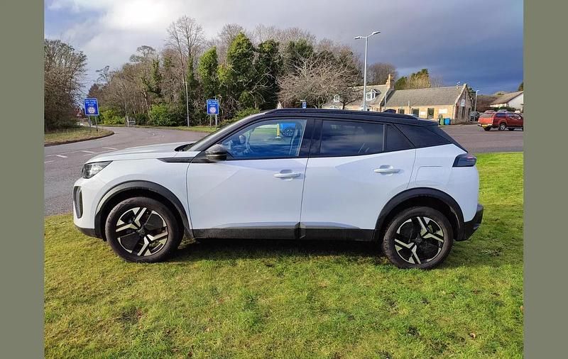 Used Peugeot 2008 GTi 135 HP (99 kW) 2024 White SUV