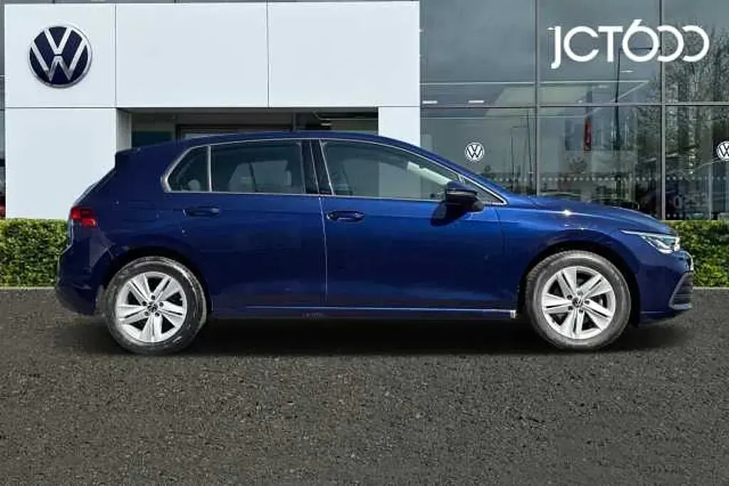 Used VW Golf VIII 110 HP (80 kW) 2022