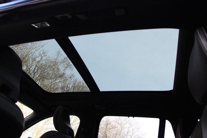 Used Volvo XC90 R-Design 235 HP (172 kW) 2018 Blue SUV