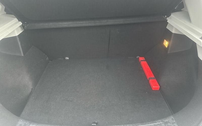 Image 4/4