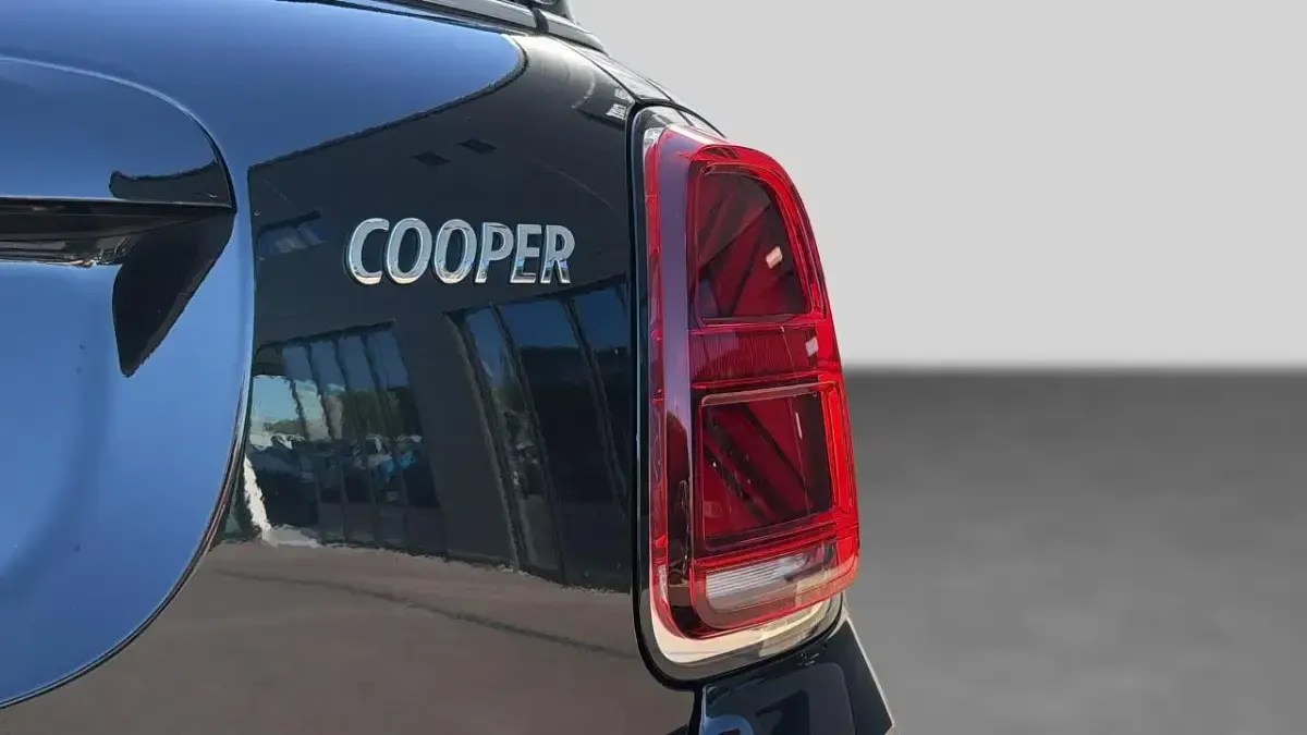 Used Mini Cooper Countryman Classic 134 HP (98 kW) 2022 Blue SUV