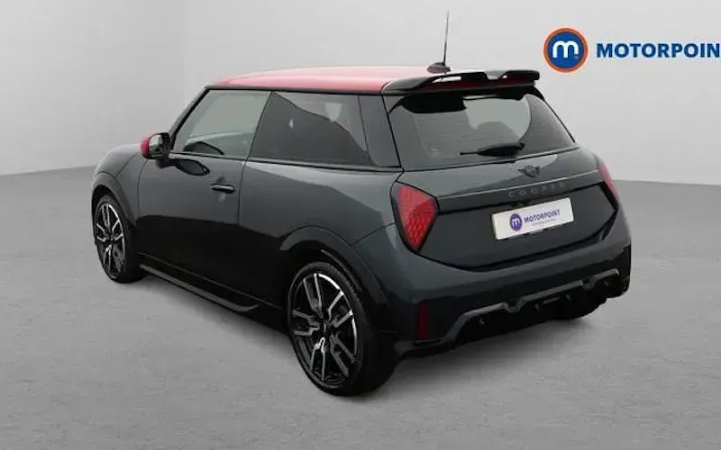 Used Mini Cooper Sport 114 kW (156 HP) 2026 Hatchback