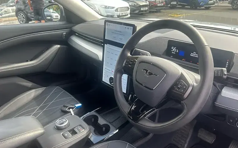 Used Ford Mustang Mach-E Standard Range 197 kW (269 HP) 2024 Silver SUV