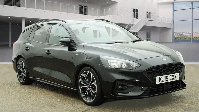 Black Used 2019 Ford Focus ST-Line X Estate | £9,495 (Good price) - Image 1/2