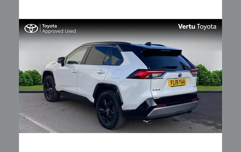 Used Toyota RAV4 Hybrid 218 HP (160 kW) 2019 Other SUV
