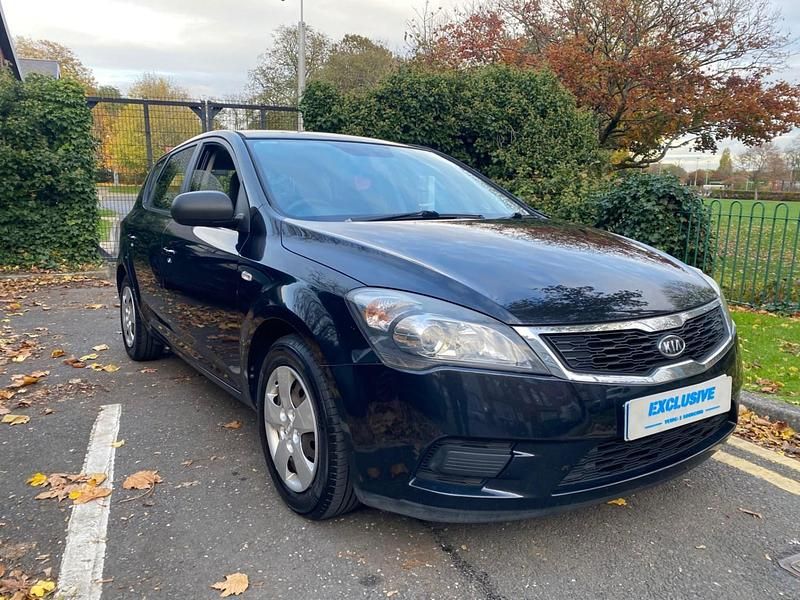 Used Kia Ceed 2010 Black Hatchback