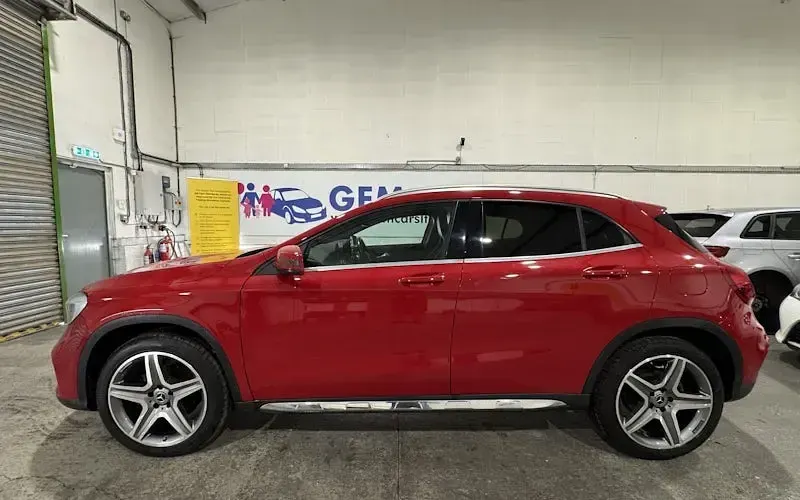 Used Mercedes GLA200 AMG line 136 HP (100 kW) 2018 Red SUV