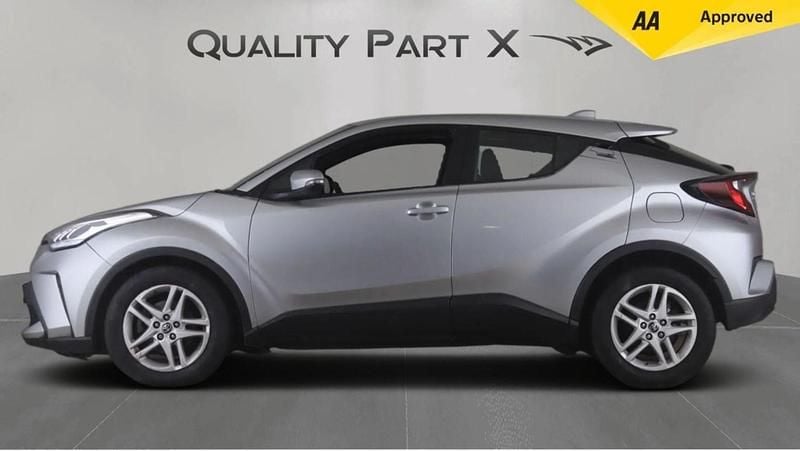 Used Toyota C-HR 122 HP (89 kW) 2022 Silver SUV