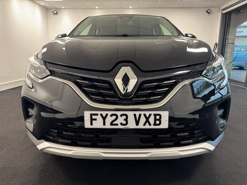 Used Renault Captur Evolution 91 HP (66 kW) 2023 Diamond black SUV