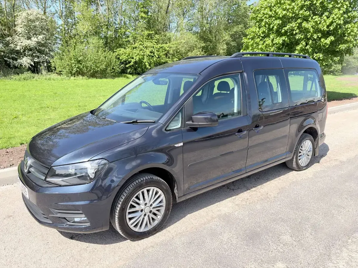 Used VW Caddy Life 122 HP (89 kW) 2016 Blue MPV