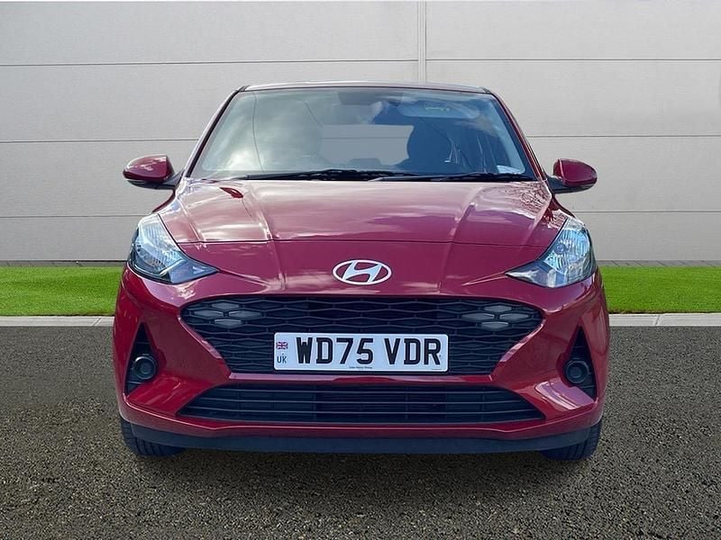 Używany Hyundai i10 Advanced 63 KM (46 kW) 2025 Czerwony Hatchback