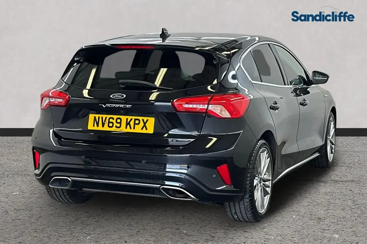 Used Ford Focus Vignale 182 HP (133 kW) 2020 Black Hatchback