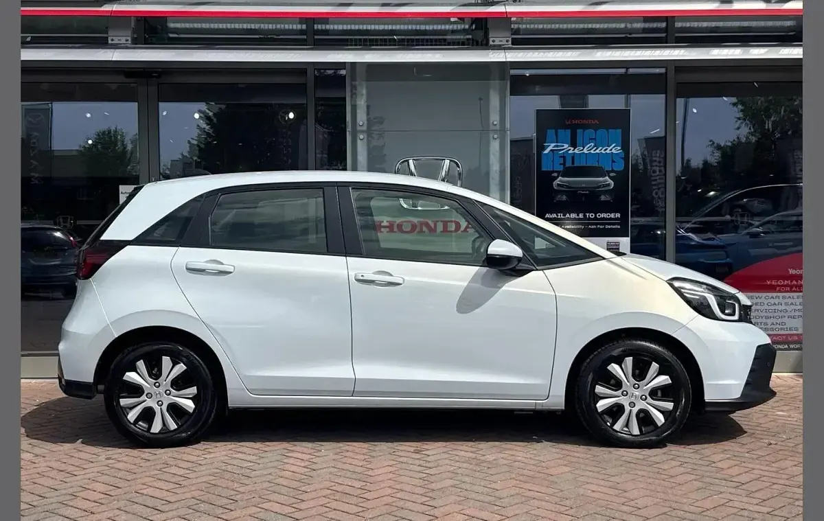 Used Honda Jazz Elegance 122 HP (89 kW) 2023 White Hatchback