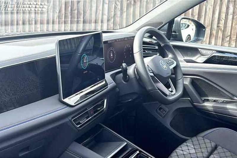 Image 2/4