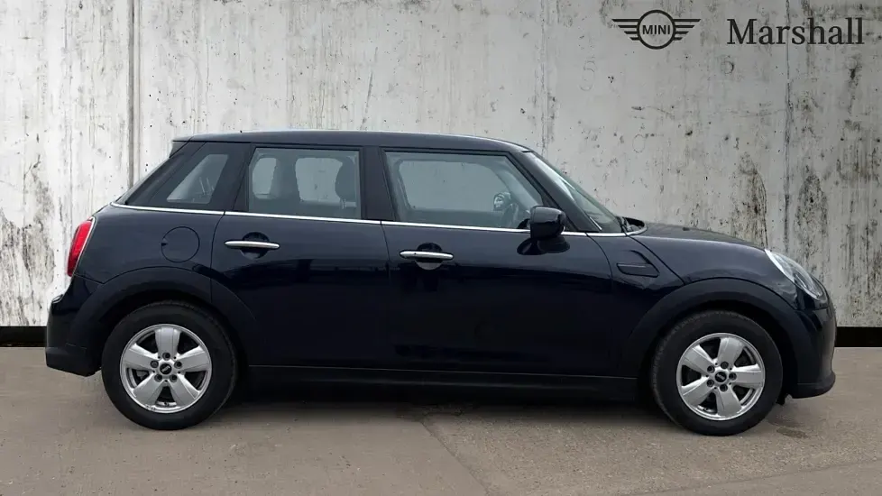 Used Mini Cooper Classic 136 HP (100 kW) 2023 Enigmatic black metallic Hatchback