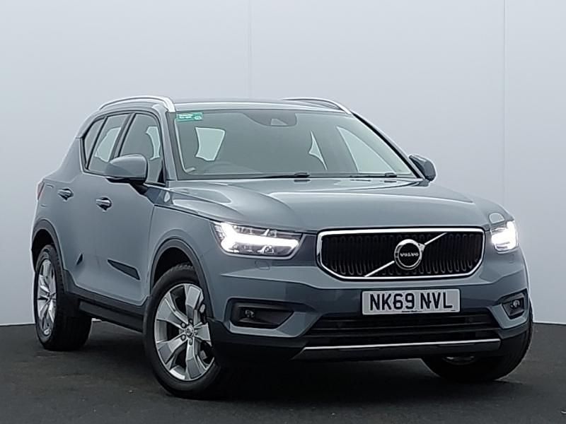 Used Volvo XC40 Momentum 150 HP (110 kW) 2019 Grey SUV