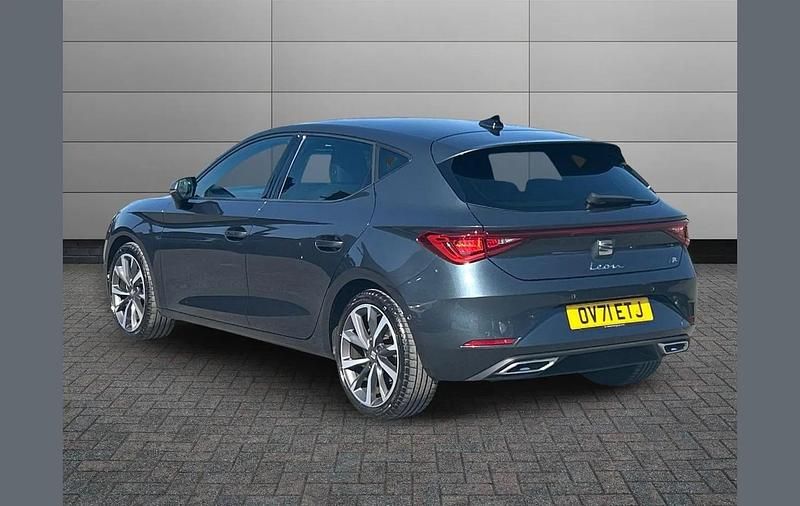 Used Seat Leon FR Sport 147 HP (108 kW) 2021 Grey Hatchback