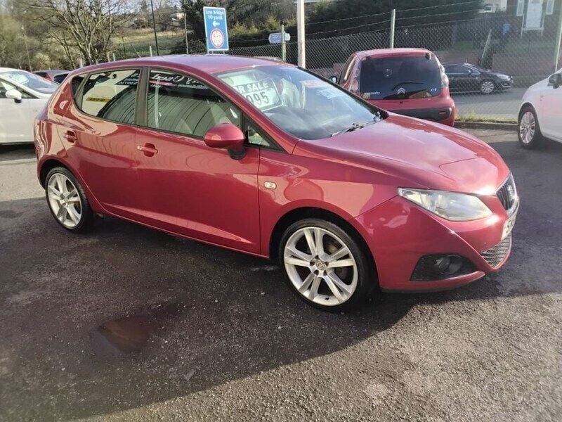 Red Used 2011 Seat Ibiza Hatchback | £2,995 (Good price) - Image 1/4