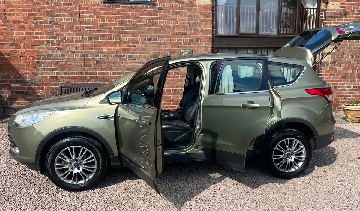 Used Ford Kuga Titanium 140 HP (102 kW) 2014 Green SUV
