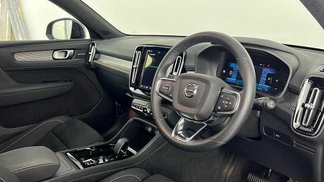 Used Volvo XC40 Ultimate 161 HP (118 kW) 2024 SUV