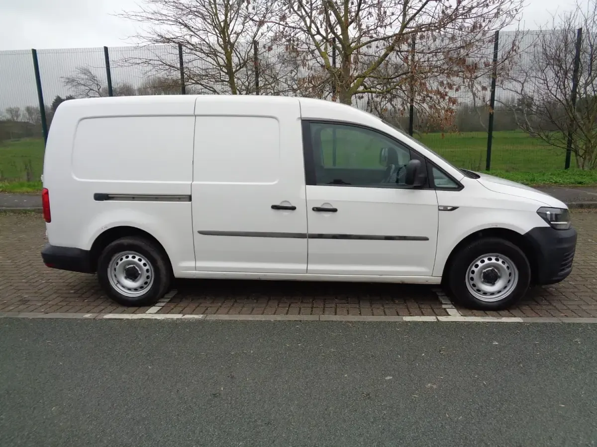 Gebraucht VW Caddy Startline 102 PS (75 kW) 2018 Weiß Van / Kleinbus