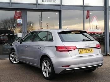 Używany Audi A3 Sport 115 KM (84 kW) 2018 Srebrny Sedan/Limuzyna