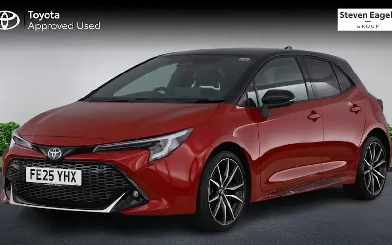 Used Toyota Corolla Sport 140 HP (102 kW) 2025 Red Hatchback