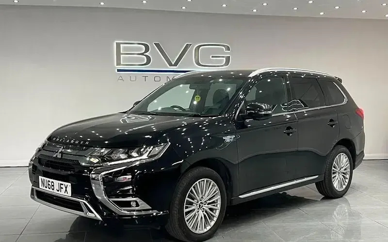 Used Mitsubishi Outlander P-HEV 177 HP (130 kW) 2018 SUV