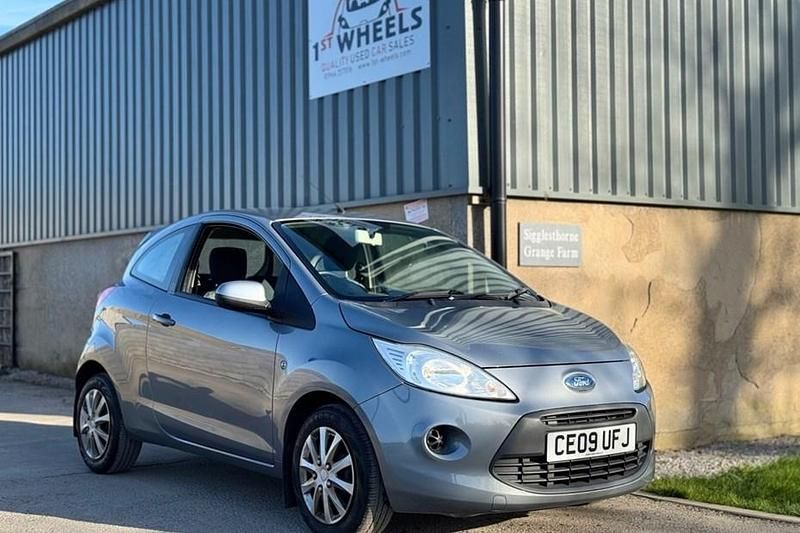 Usado Ford Ka Style 69 HP (50 kW) 2009 Prateado Citadino