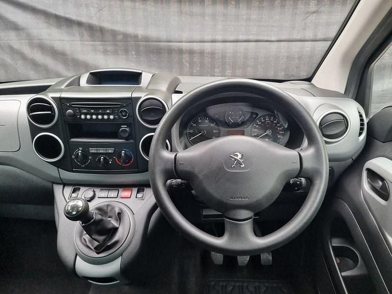 Used Peugeot Partner Tepee Active 2017 Grey MPV