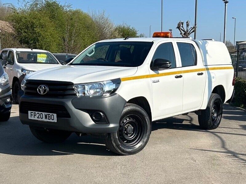 White Used 2020 Toyota HiLux Active Pickup | £15,450 (Fair price) - Image 1/4