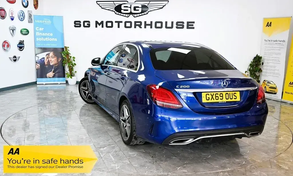 Used Mercedes C200 AMG line 2019 Blue Sedan