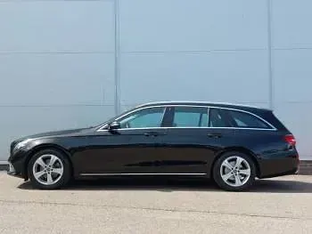Used Mercedes E220 SE 194 HP (142 kW) 2018 Black Estate