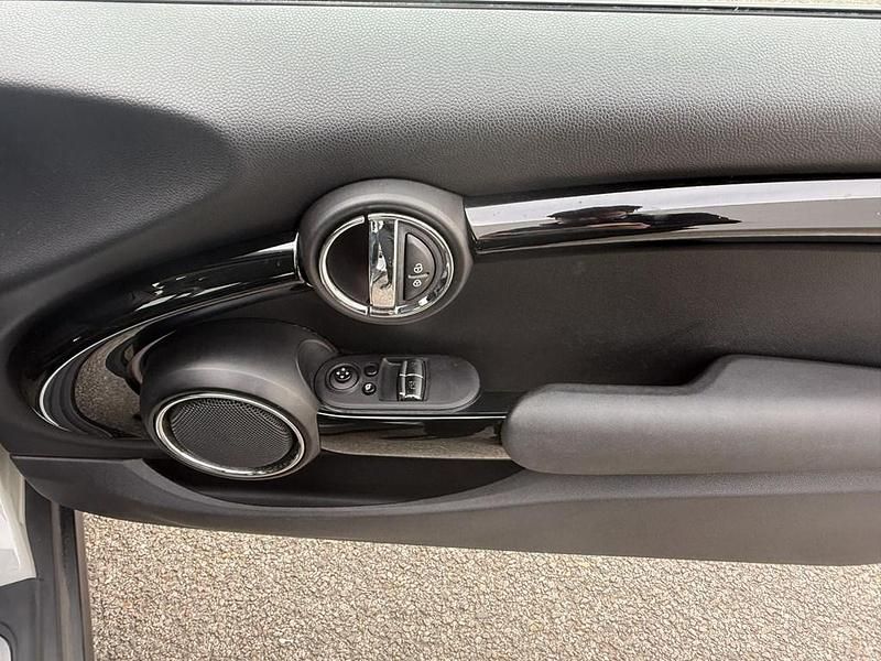 Usado Mini Cooper Exclusive 2019 Prateado Citadino