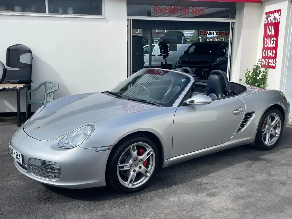 Second-hand Porsche Boxster 295 CP (216 kW) 2007 Argintiu Cabrio