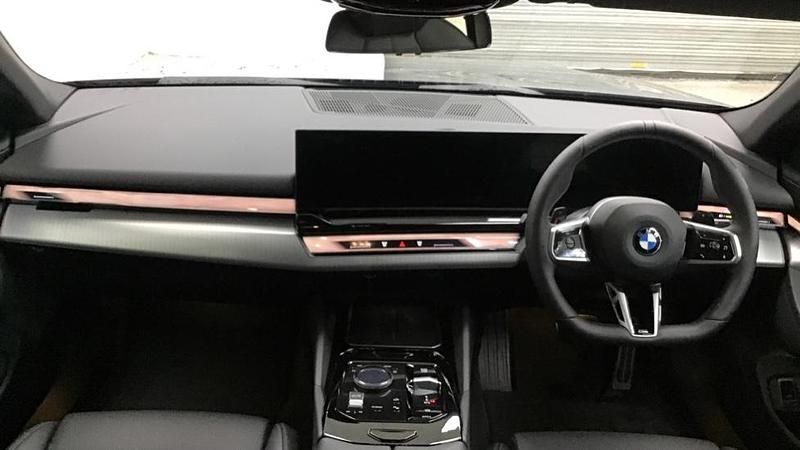 Used BMW 520 M Sport 205 HP (150 kW) 2025 Grey