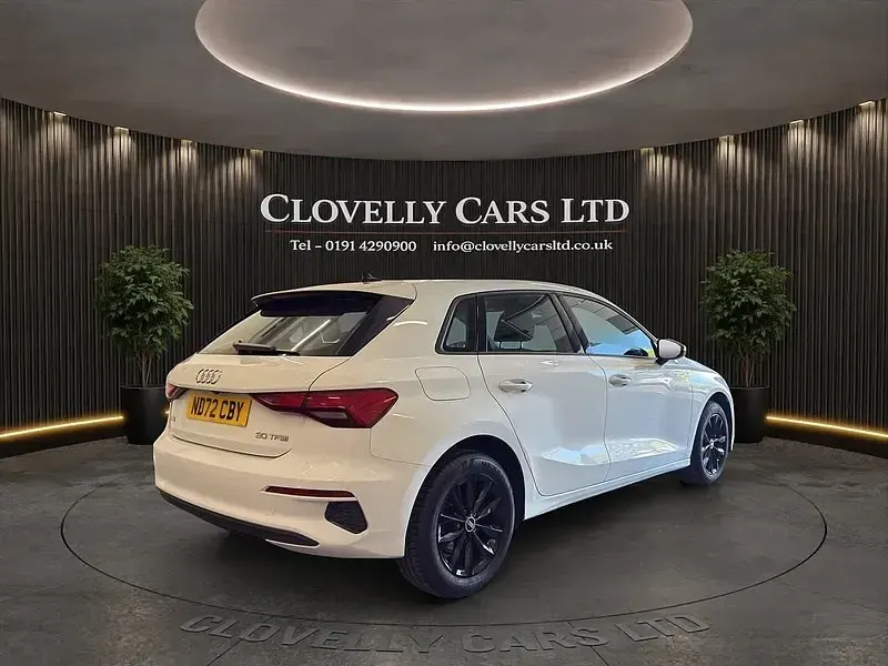 Used Audi A3 Sportback Design 110 HP (80 kW) 2022 White Hatchback