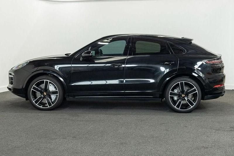Used Porsche Cayenne Turbo 550 HP (404 kW) 2019 Black SUV