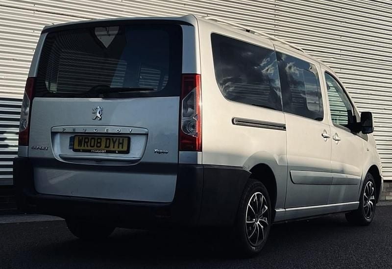 Used Peugeot Expert Comfort 163 HP (119 kW) 2008 Silver Van