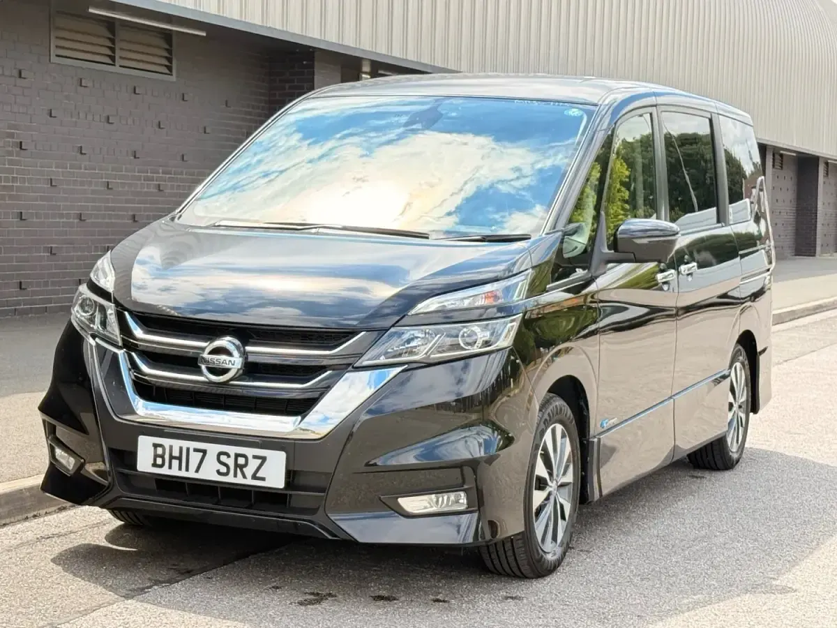 Used Nissan Serena 150 HP (110 kW) 2017 Black MPV