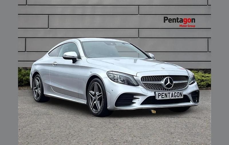 Used Mercedes C200 AMG Line Premium 180 HP (132 kW) 2019 Silver Coupe
