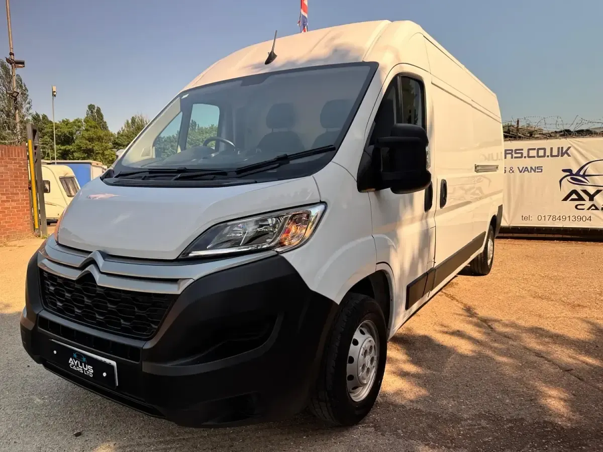 Used Citroën Relay 140 HP (102 kW) 2023 White Van