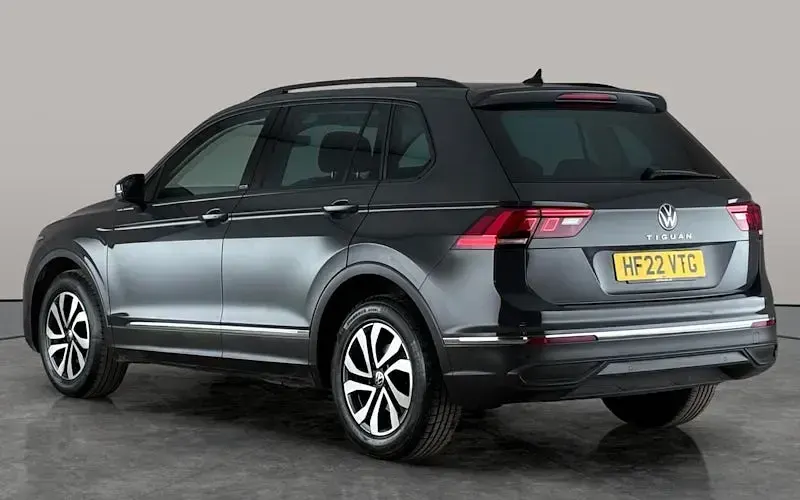 Used VW Tiguan Active 150 HP (110 kW) 2021 Grey SUV